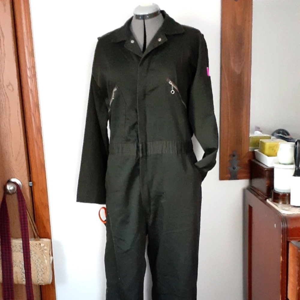 Vintage Walls deadstock black long-sleeved overalls size 42 reg